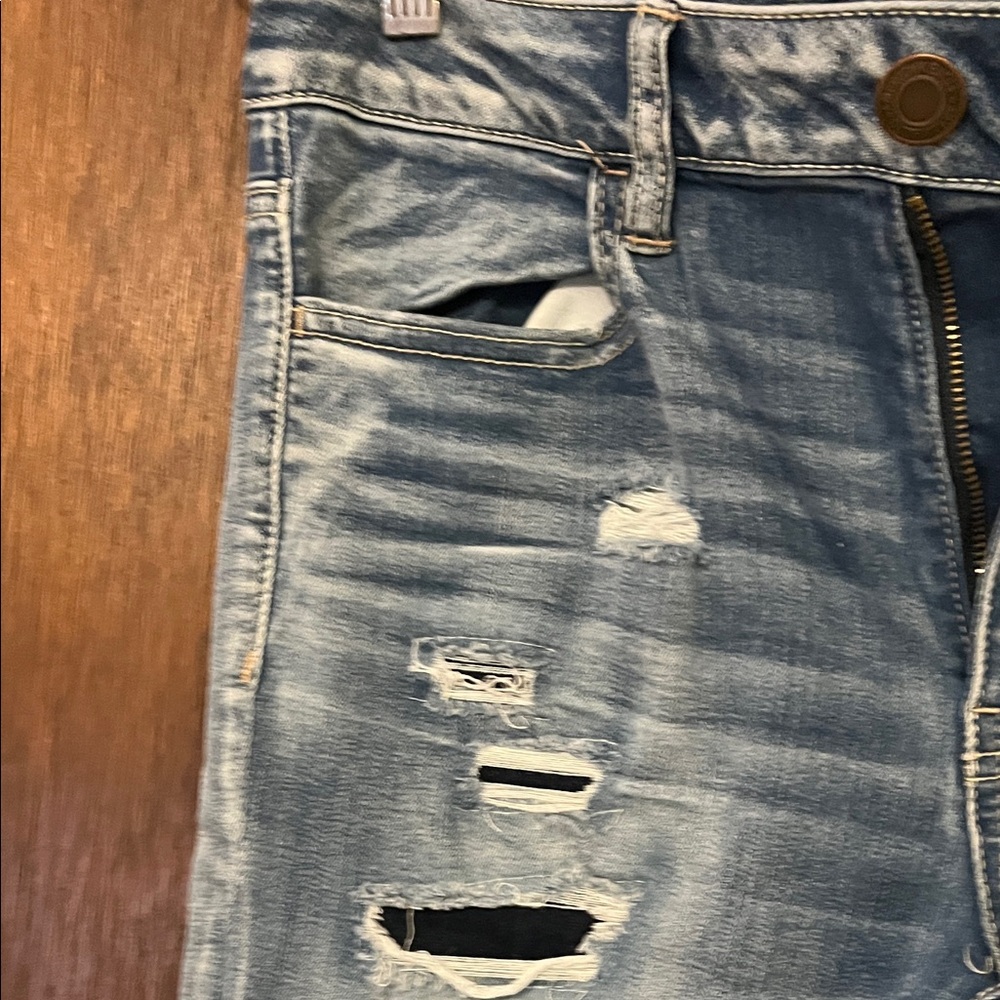 American Eagle Outfitters Distressed Light Blue Skinny Jeans - Picture 6 of 13